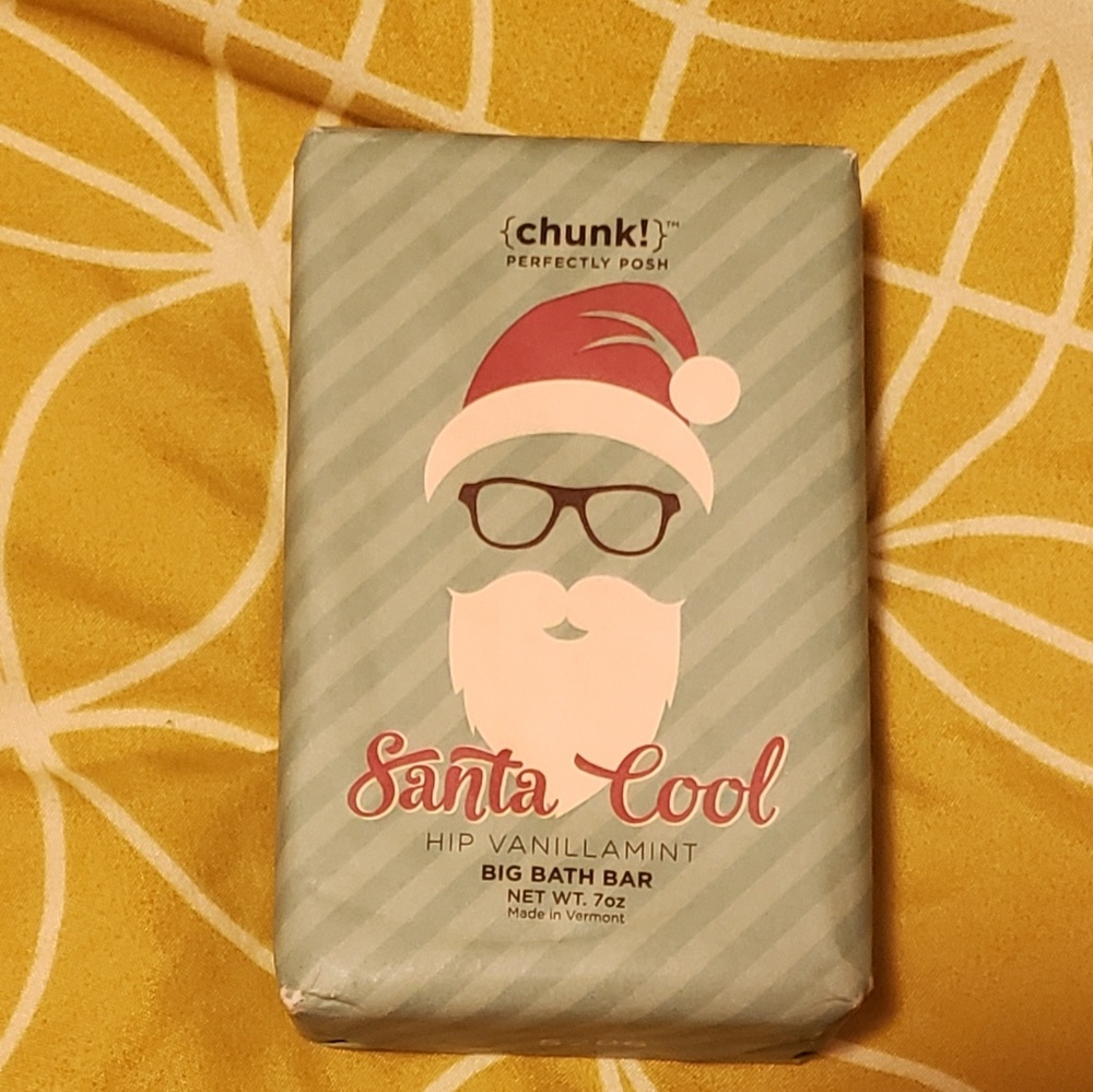 Perfectly Posh Santa Cool Chunk bath bar